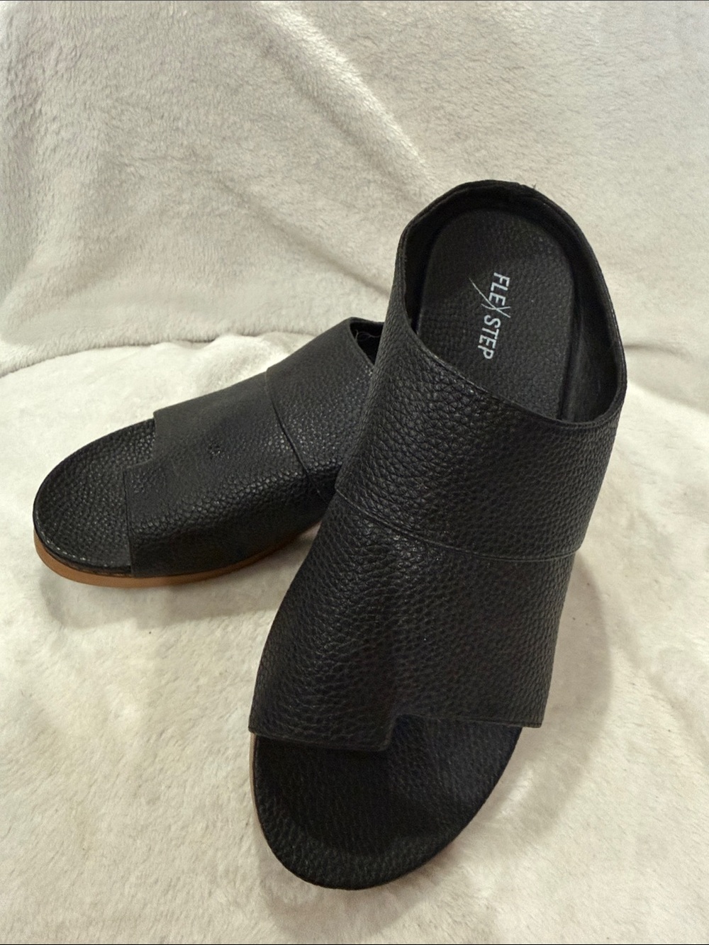 FLEXSTEP Black Textured Slide Sandals